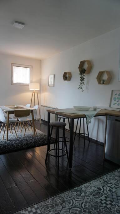 Cosy Apartment In The Heart Of 斯科普里 外观 照片