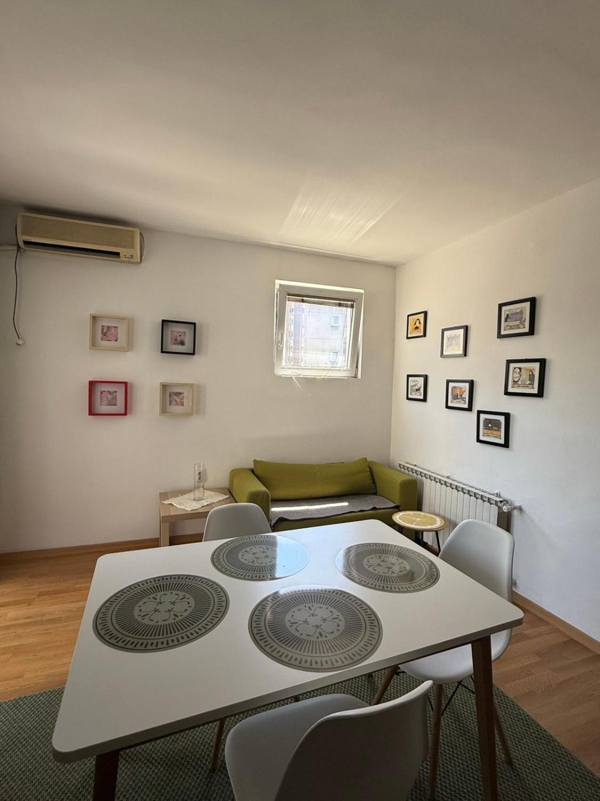 Cosy Apartment In The Heart Of 斯科普里 外观 照片