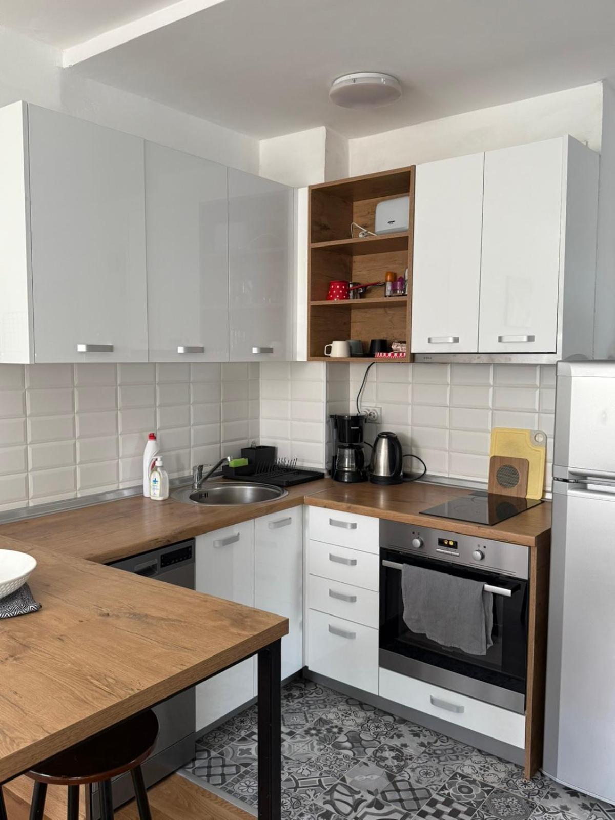 Cosy Apartment In The Heart Of 斯科普里 外观 照片